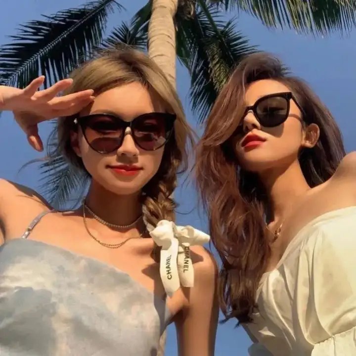 笔仙海报